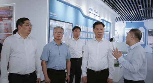 扬州市委副书记、代市长潘国强一行莅临迈安德调研指导 扬州市委副书记、代市长潘国强一行莅临迈安德调研指导